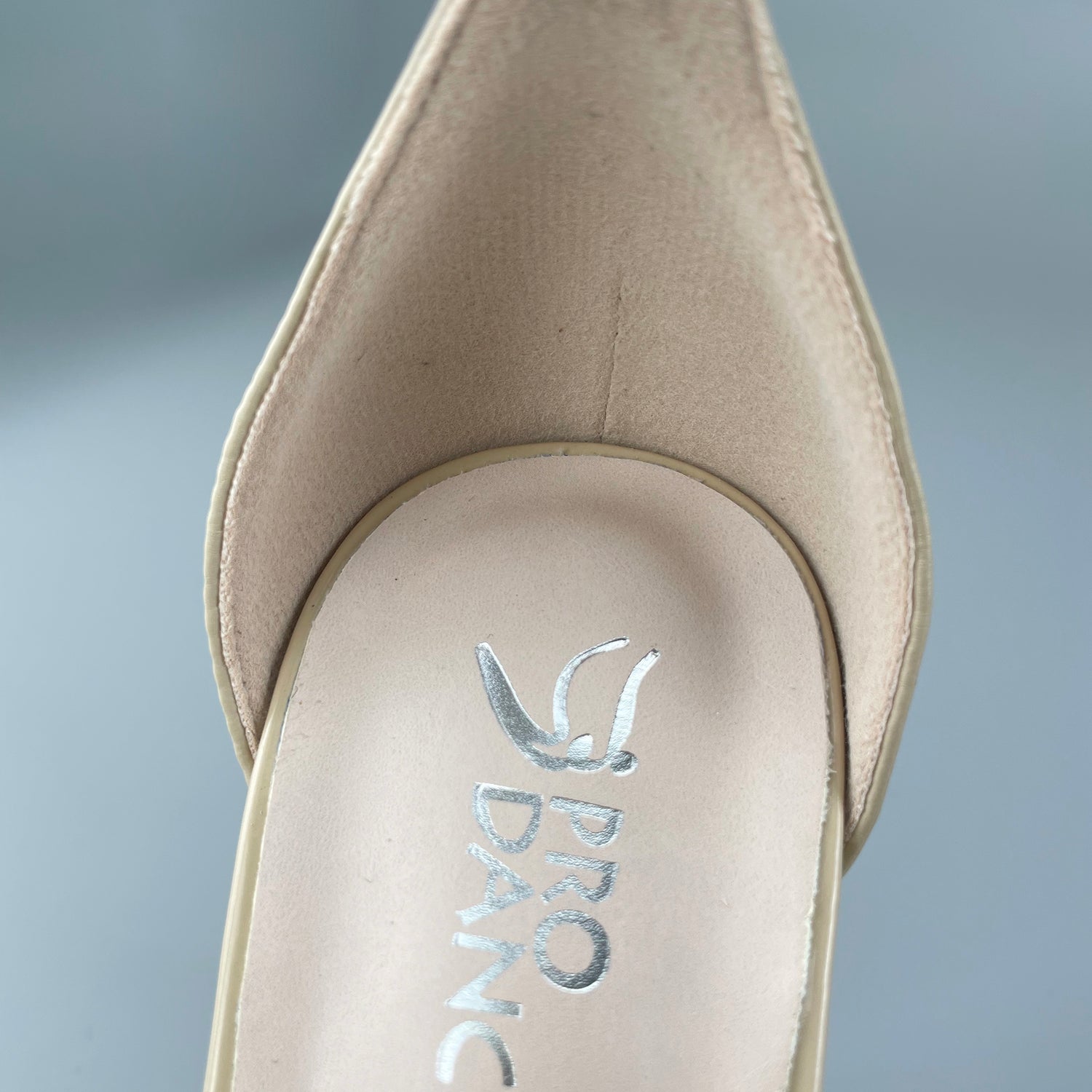 Pro Dancer Peep-toe Tango Shoes with Closed-back High Heels and Hard Leather Sole in Nude color for Argentine Tango (PD-9047A)5